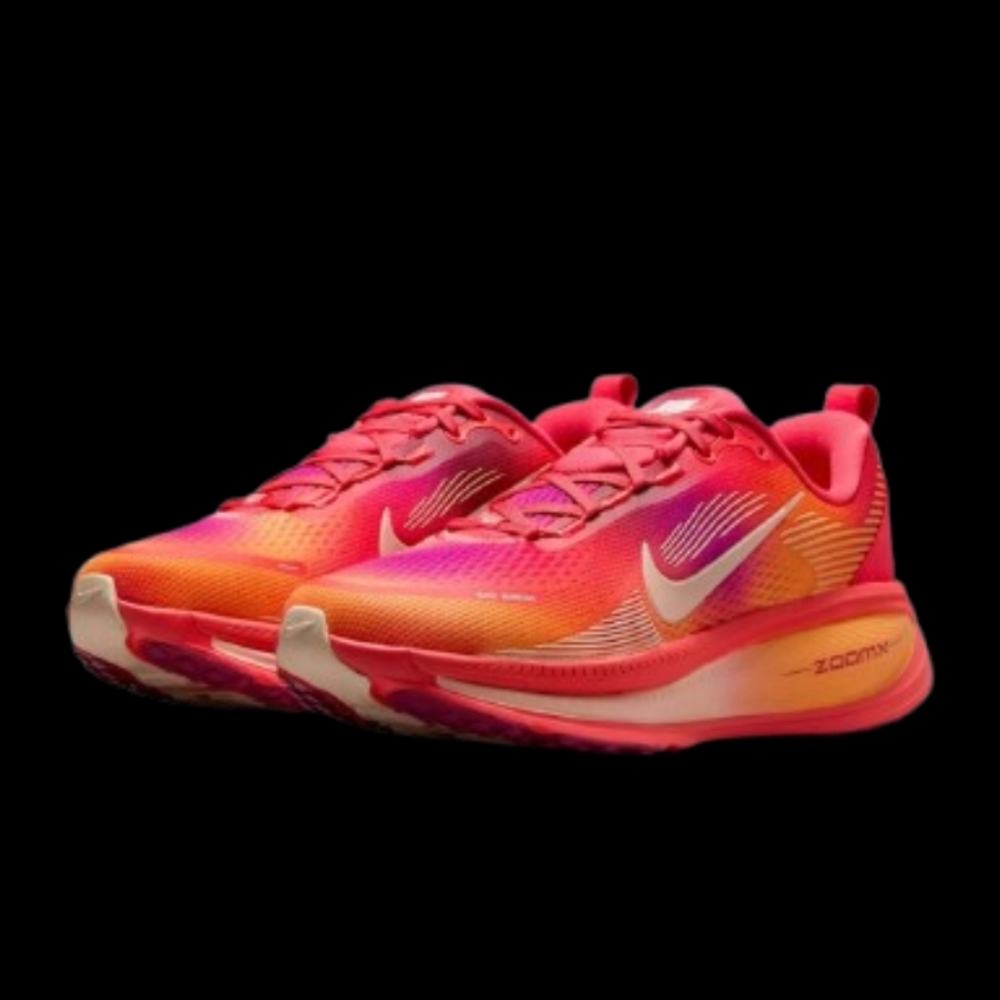 Nike Air Zoom Vomero 18 SE Sunset Womens Size 7.5 Ember Glow Washed Coral Beet